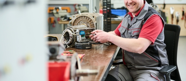 Handwerker bei Getzner Textil