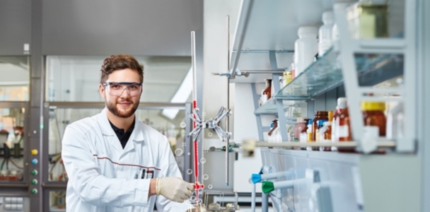 Getzner Textil bietet Lehrstellen im Bereich Labortechnik.