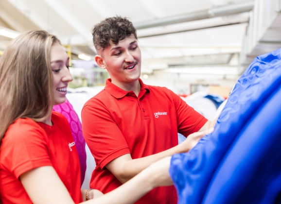 Du hast’s in der Hand – Starte jetzt deine Lehre bei Getzner Textil!